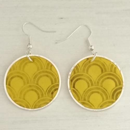 Boucles d'oreilles en fimoring  jaune motifs japonais seigaiha 