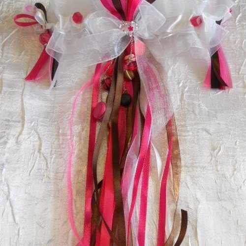 Jarretière mariée ivoire/chocolat et rose thème bonbons
