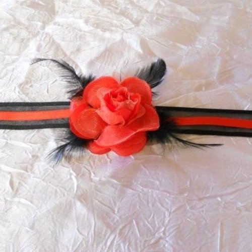 Bracelet ruban fleur rouge "cortège mariage"