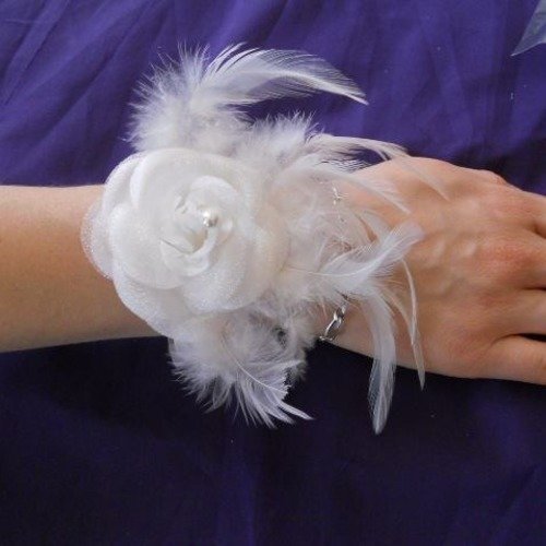 Bracelet ruban fleur blanche "cortège mariage"