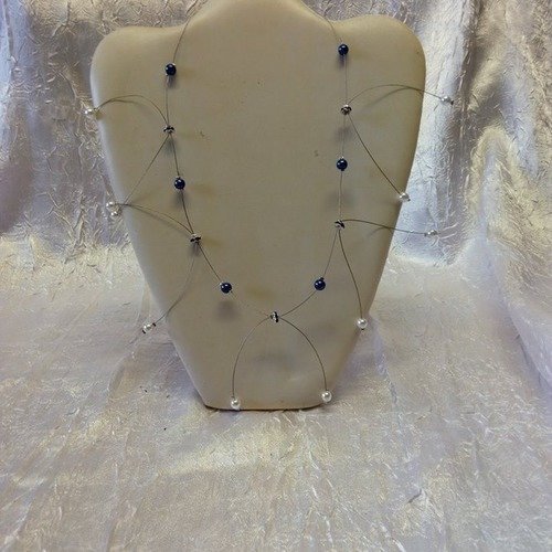 Collier perles nacrée et strass couleur bleu royal et blanc 