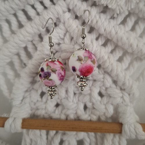 Boucle d'oreille "floraly" rose