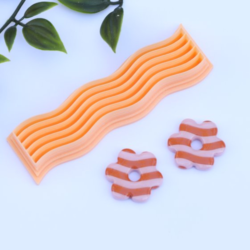 Outil découpe bandes en vague larges régulières pour pâte polymère