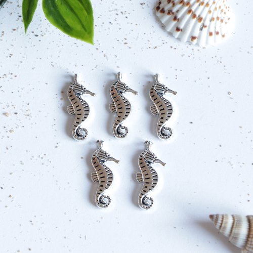 Lot de 5 breloques hippocampes