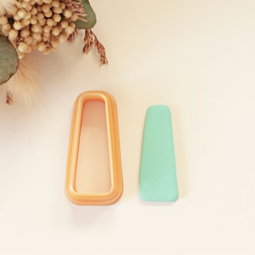 Emporte pièce pendentif rectangulaire allongé 36mm