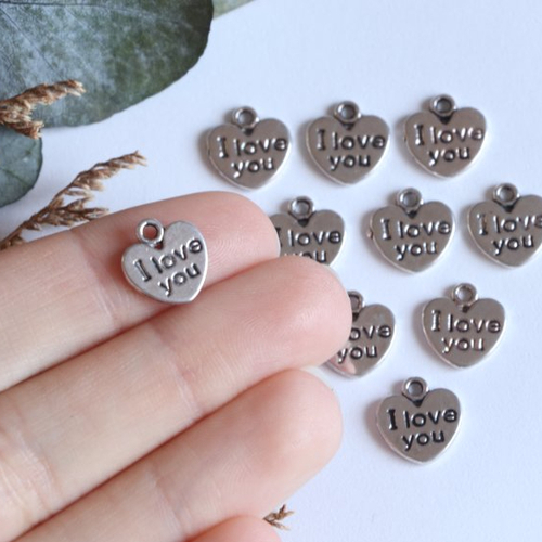 Lot de 10 breloques cœurs " i love you" en métal argenté