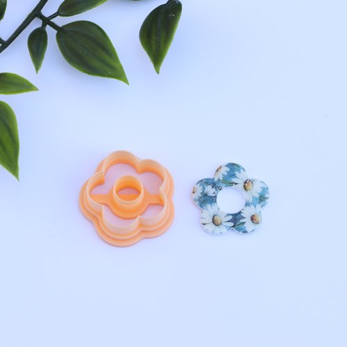 Emporte pièce fleur minimaliste 5 pétales 23mm