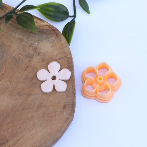 Emporte pièce fleur style myosotis 29mm