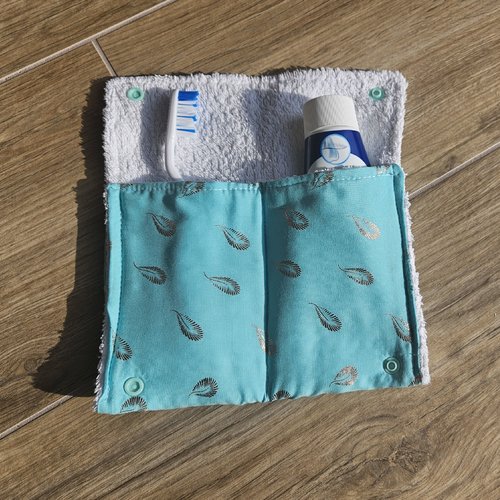 Etui voyage pour brosse à dent et dentifrice