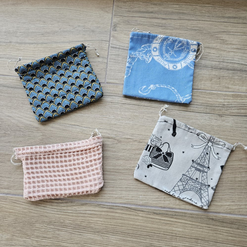 Petite pochettes cadeaux en tissu