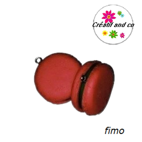 Macaron framboise fourré pomme en fimo