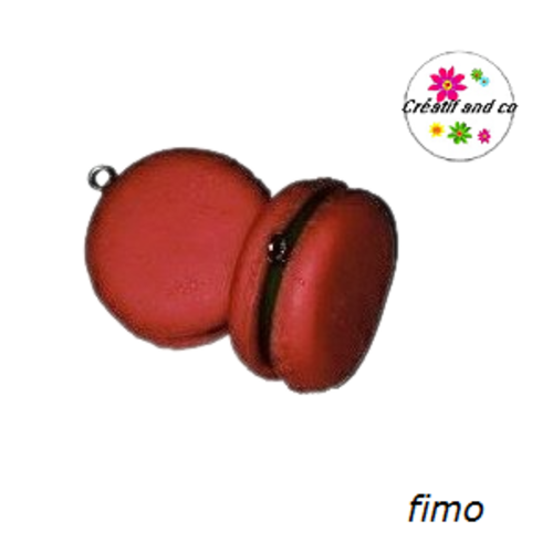 Macaron framboise fourré pomme en fimo