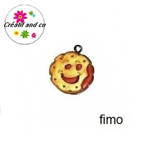 Bn rond croqué fourré à la fraise en fimo