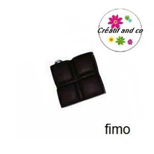 Carré de chocolat noir en fimo