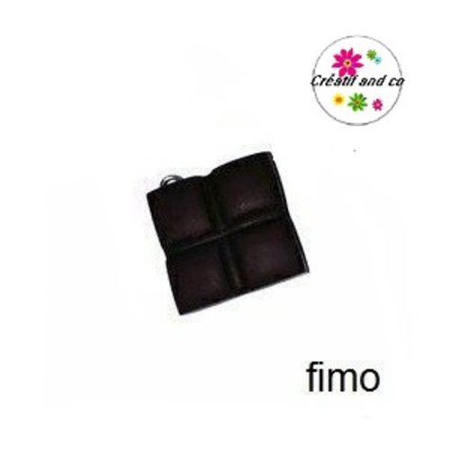 Carré de chocolat noir en fimo