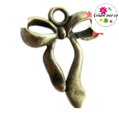Breloque noeud bronze