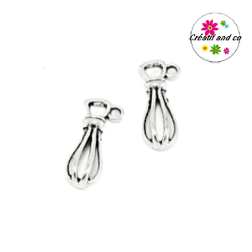 Breloque fouet cuisine