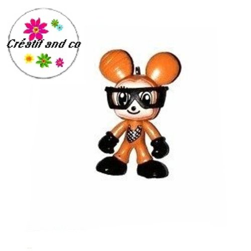 Melle souris orange et ses lunettes  40mm