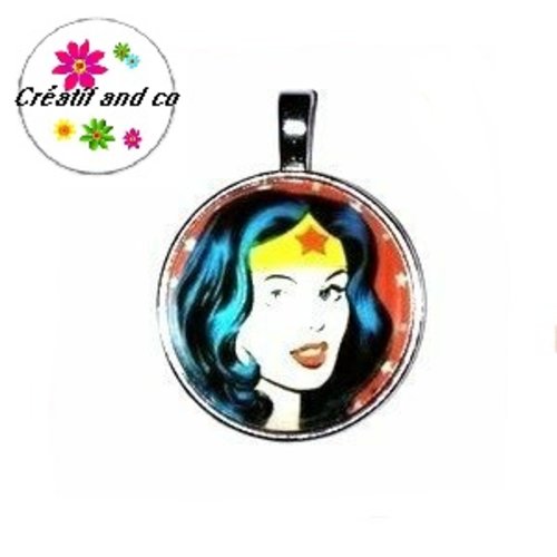 Grand pendentif wonder woman 25mm