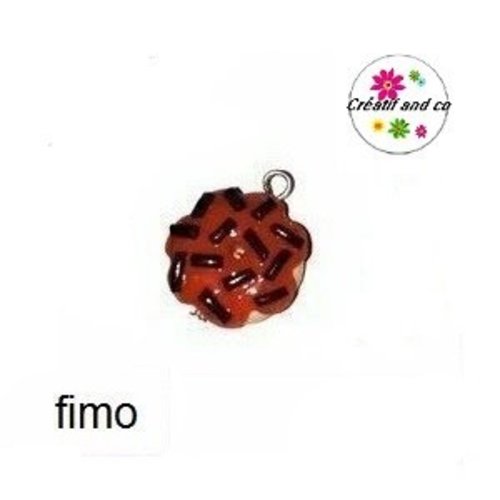 Breloque donut cerise pépite choco fimo