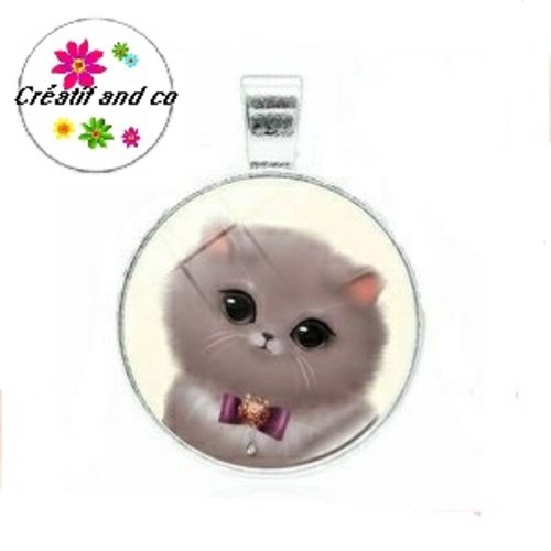 Grand pendentif chat gris 25mm