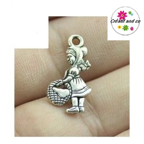 Breloque le petit chaperon rouge