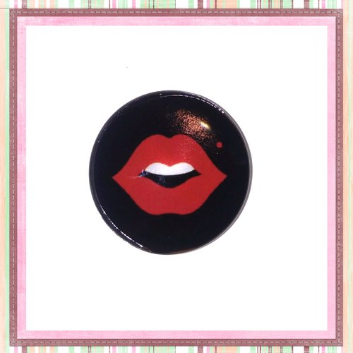 Cabochon rond kiss rouge 20mm