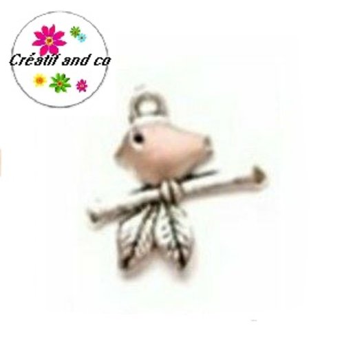 Breloque petit oiseau sur branche