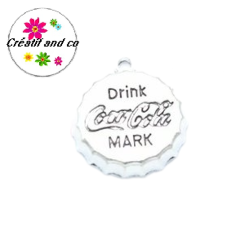Breloque capsule coca