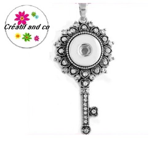 Collier grande clé strass pour bouton pression
