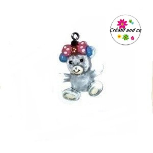 Breloque ourson bleu translucide