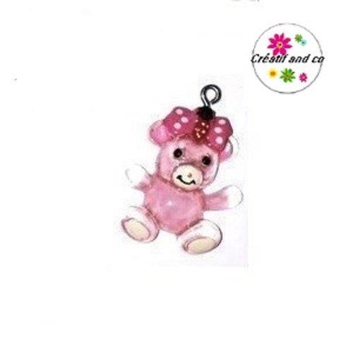 Breloque ourson rose translucide