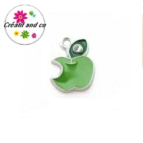 Breloque pomme verte croquée émail