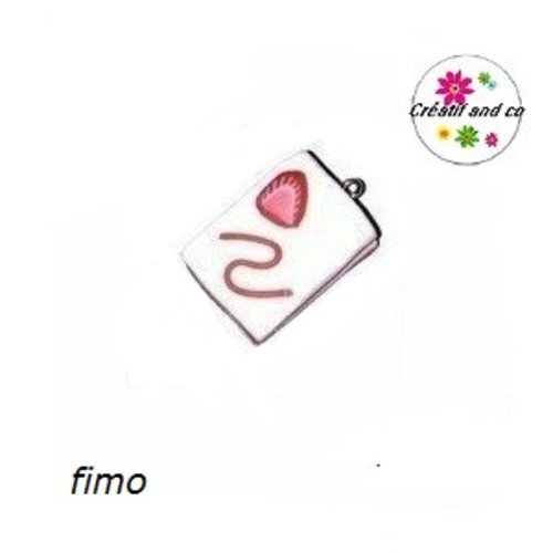 Breloque moëlleux à la fraise fimo
