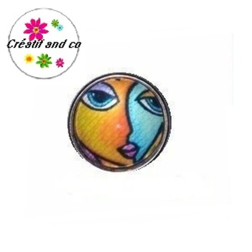 Bouton pression visage abstrait coloré