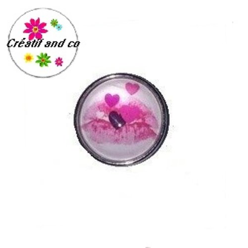 Bouton pression  kiss rose et coeurs