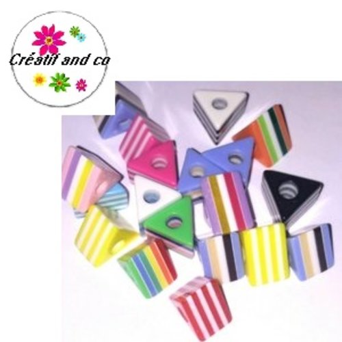 X11 perles triangles rayées mix couleur résine 10mm