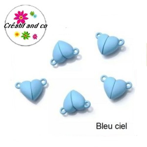 Fermoir magnétique forme coeur bleu ciel 11x16mm