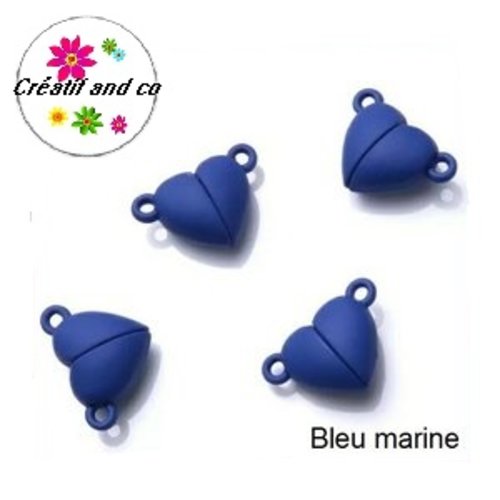 Fermoir magnétique forme coeur bleu marine 11x16mm