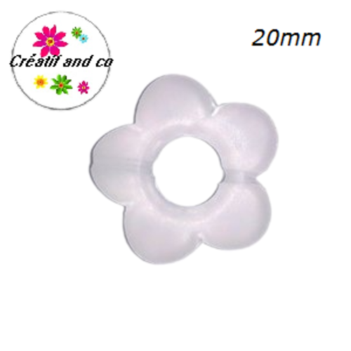 Perle fleur blanche givrée 20mm