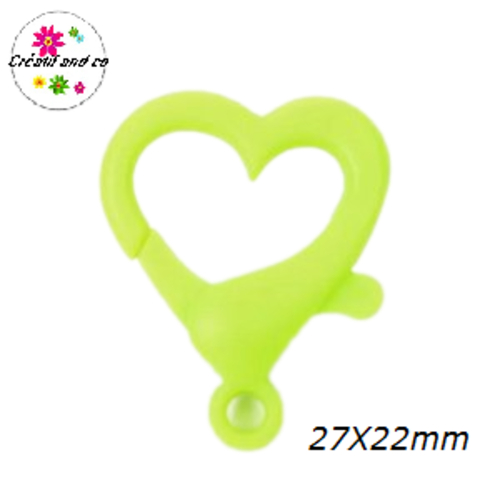 Mousqueton forme coeur vert fluo  plastique 27x22mm