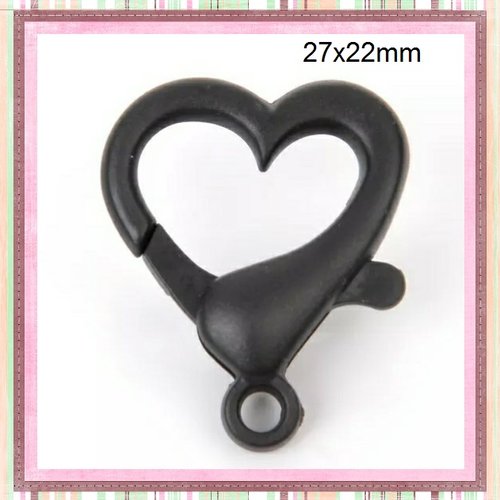 Mousqueton forme coeur noir plastique 27x22mm