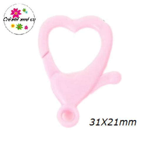 Mousqueton forme coeur rose pâle foncé  plastique 31x21mm