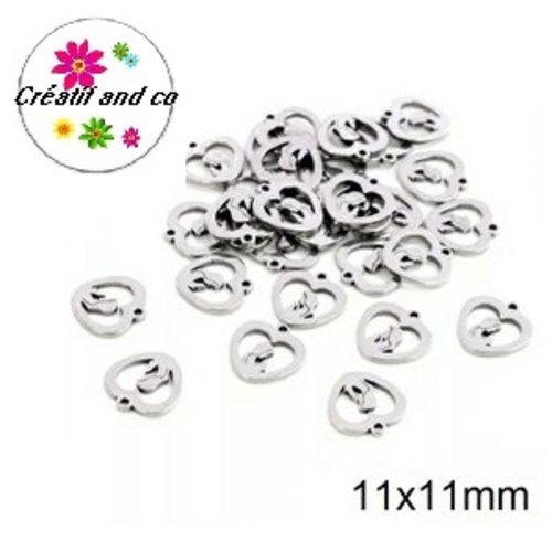 Petit pendentif ange dans coeur acier inoxydable 11mm