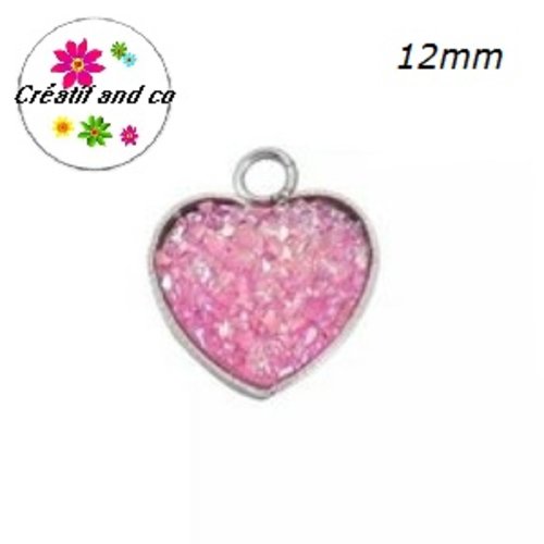 Pendentif coeur cabochon druzy rose pâle résine 12mm