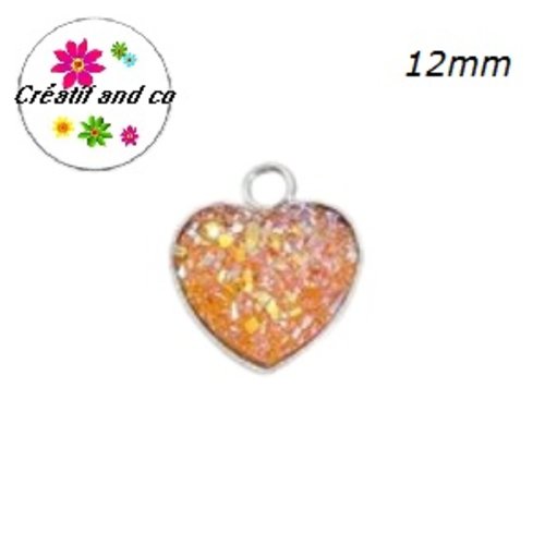 Pendentif coeur cabochon druzy ambre résine 12mm