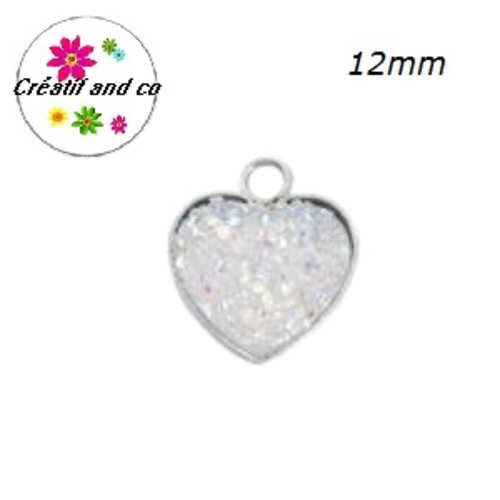 Pendentif coeur cabochon druzy blanc résine 12mm
