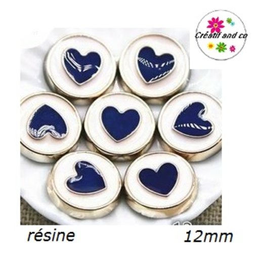X2 cabochons plats fond blanc coeur bleu marine résine 12mm