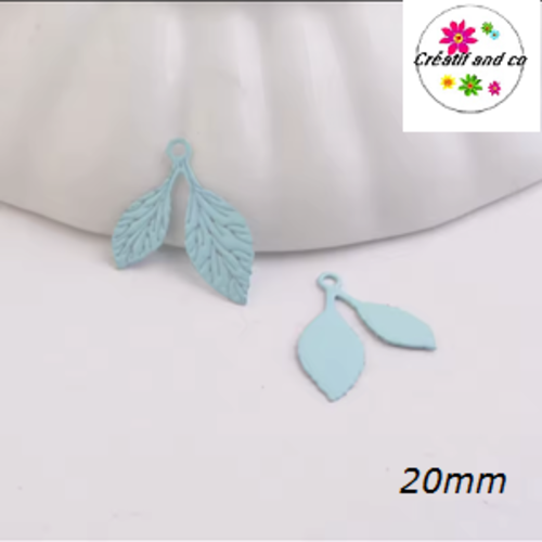Breloque estampe double feuille bleu clair 20mm