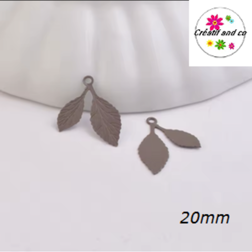 Breloque estampe double feuille marron kraft  20mm